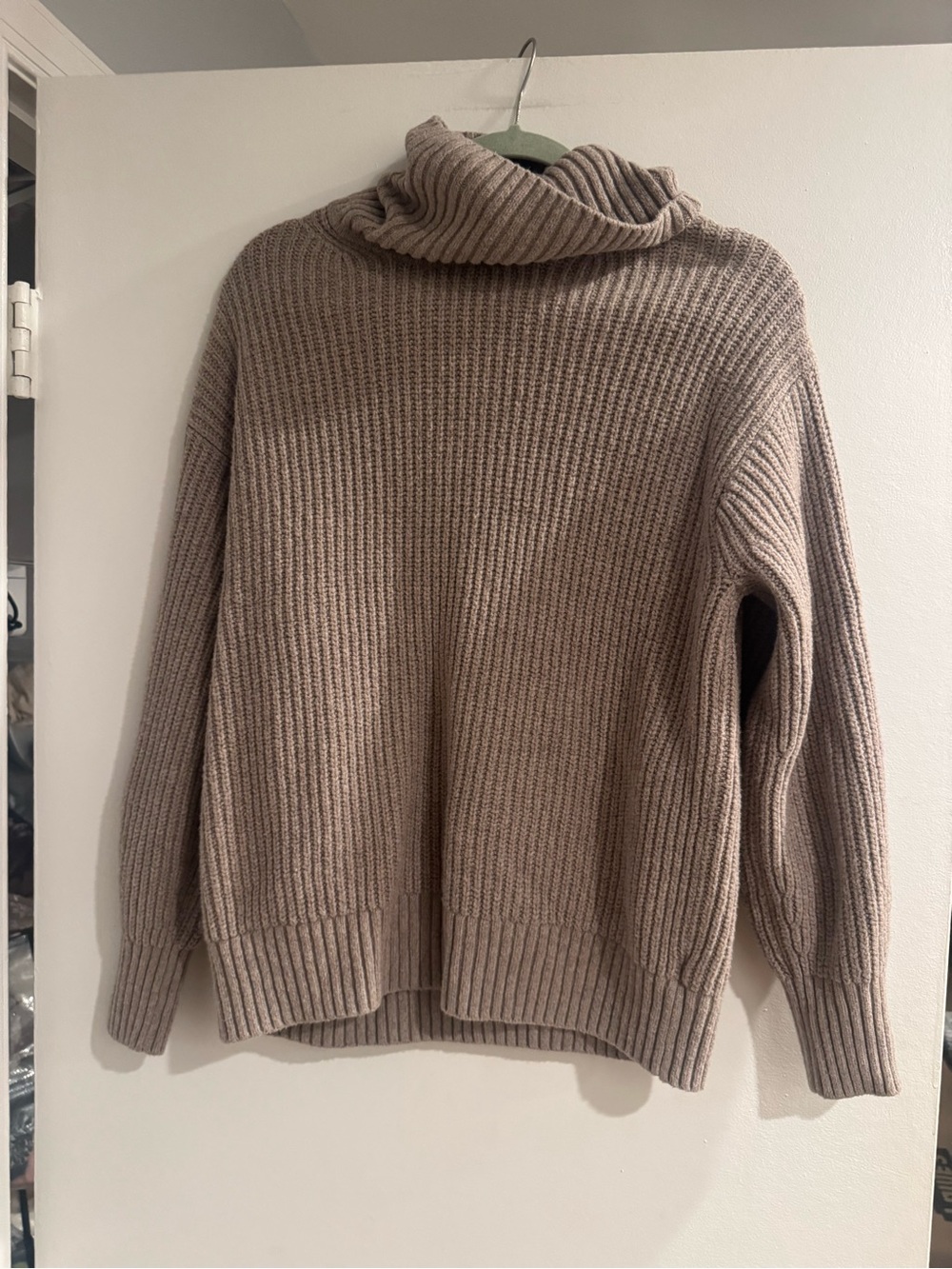 GAP Women’s Ribbed Cowl Neck Sweater Taupe Neutral Cozy Pullover XS